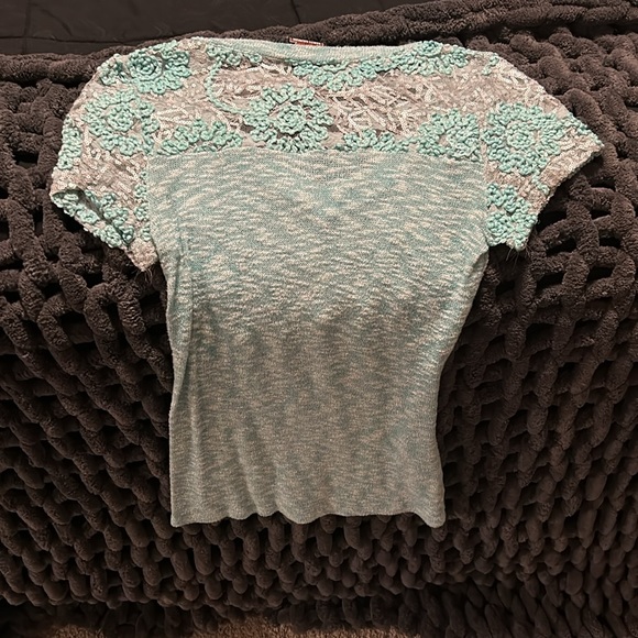 Worn twice - Picture 2 of 2